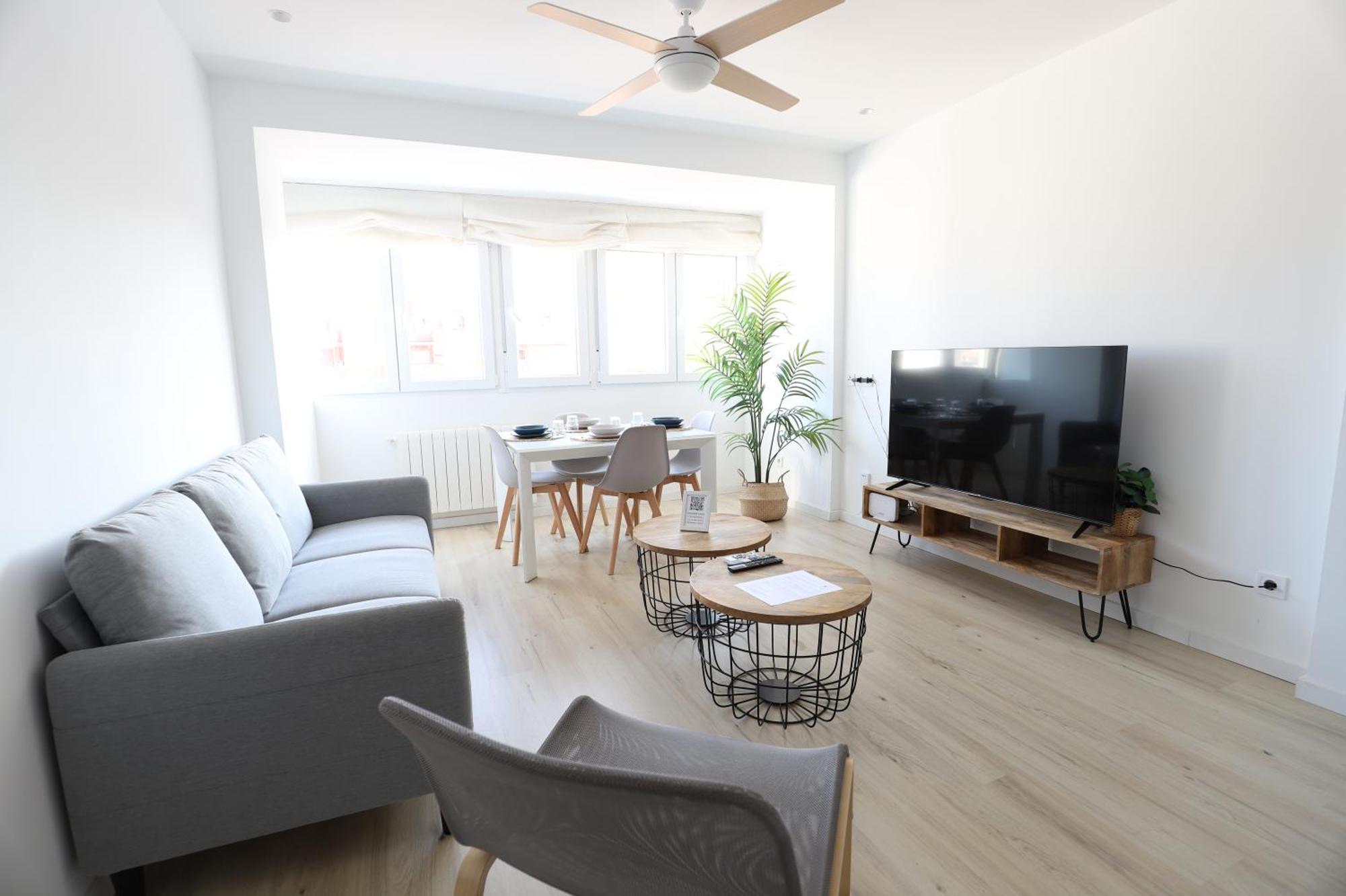 Apartamento Familiar, Luminoso Y Mediterraneo By Hometels Puerto de Sagunto Luaran gambar